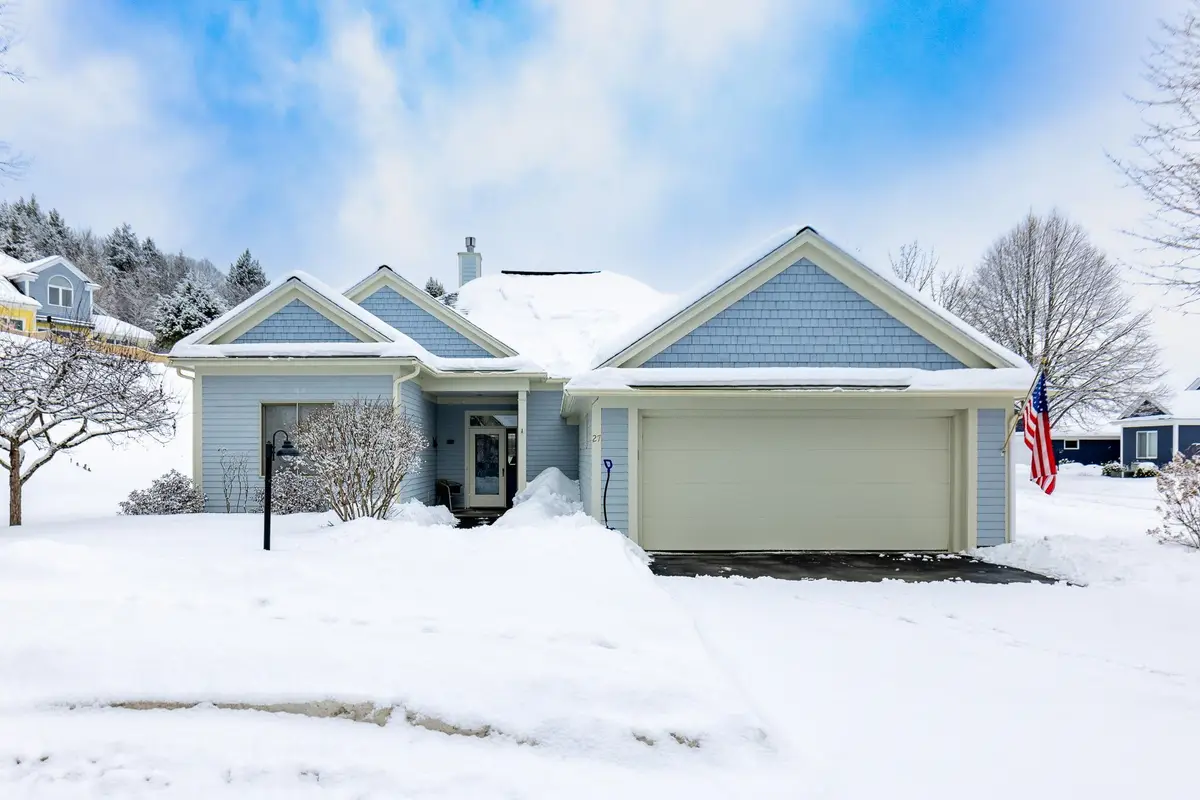 27 Fountain Way, West Lebanon, NH 03784 - #1