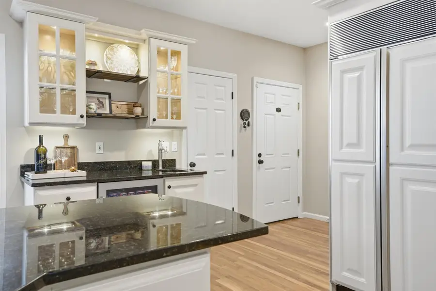 16 Gowing Lane, Amherst, NH 03031 - #3