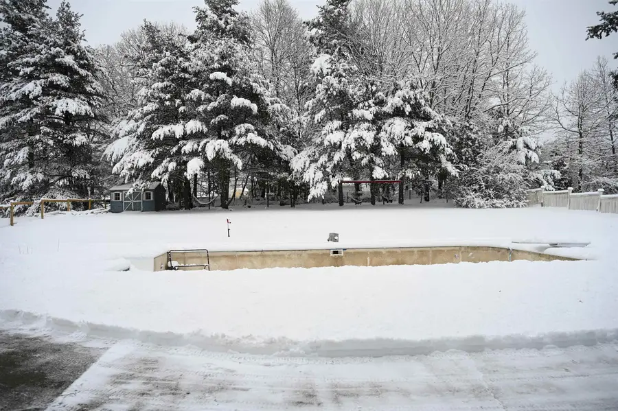 4 Westview Drive, Derry, NH 03038 - #3