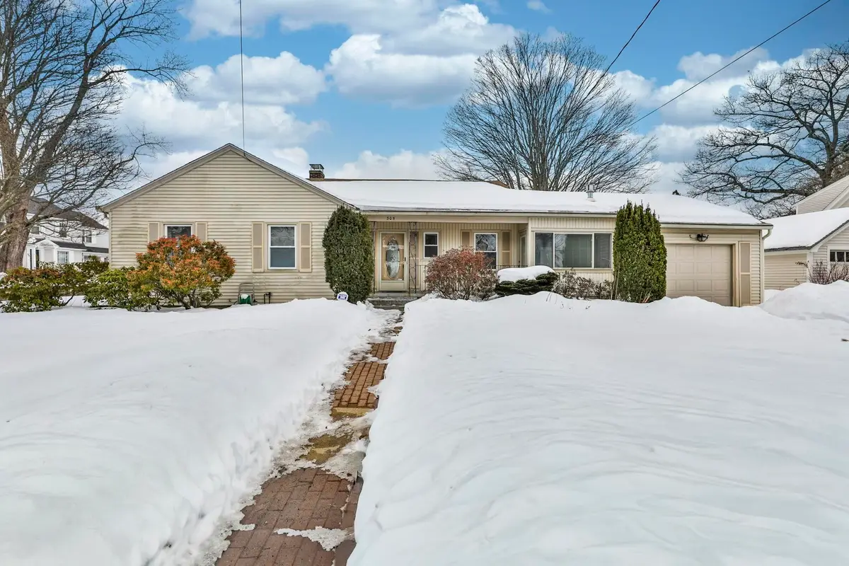 305 Blodget Street, Manchester, NH 03104 - #1