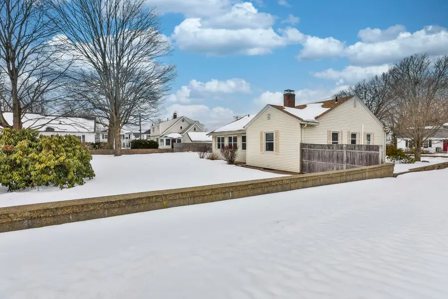 305 Blodget Street, Manchester, NH 03104 - #3