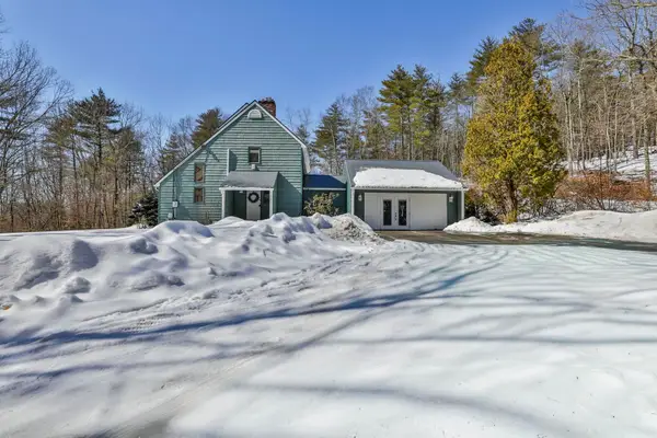 210  Range Road, Windham, NH 03087