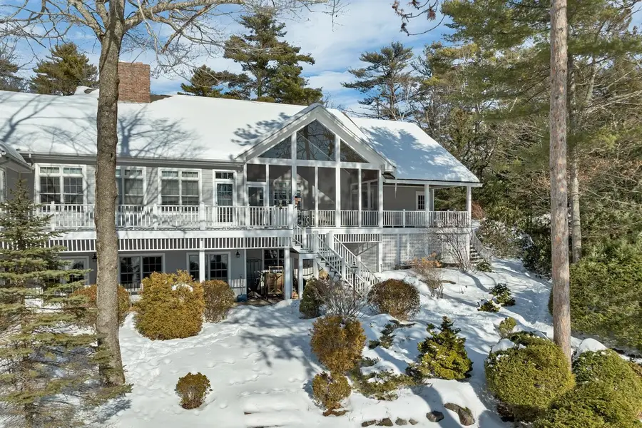 6 Governor Wentworth Highway, Mirror Lake, NH 03853 - #2