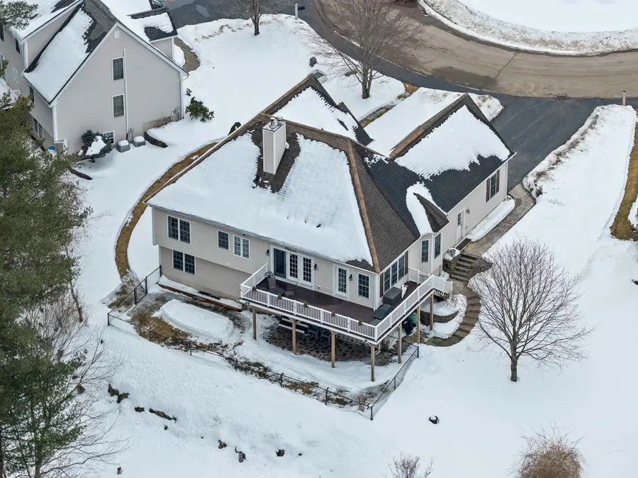 17 Canterbury Court, Salem, NH 03079 - #3