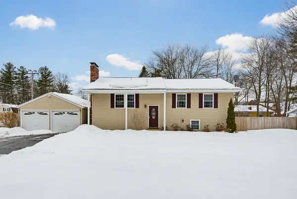 2 Doncaster Drive, Nashua, NH 03062