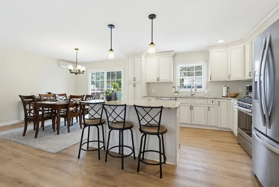 2 Doncaster Drive, Nashua, NH 03062 - #3