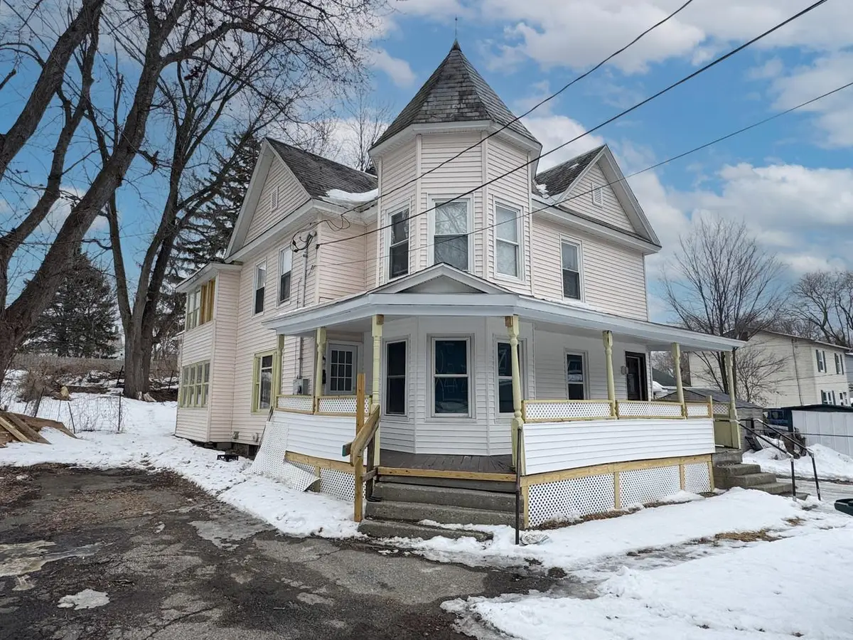 2 Champlain Place, Winooski, VT 05404 - #1