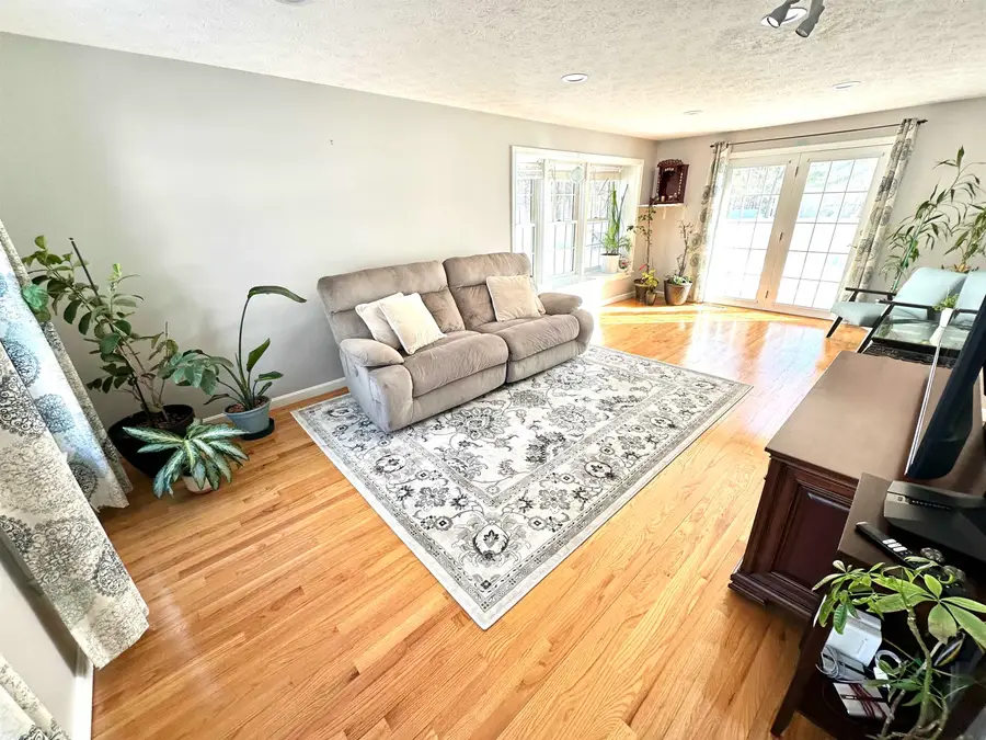 141 Ridge Road, Nashua, NH 03062 - #2