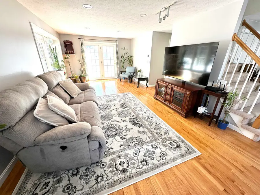 141 Ridge Road, Nashua, NH 03062 - #3