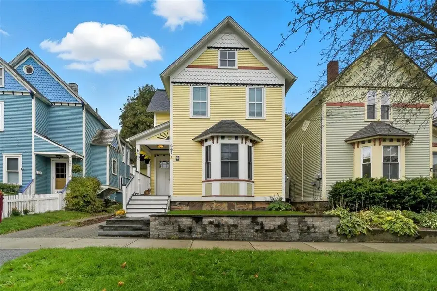 241 Loomis Street, Burlington, VT 05401 - #2