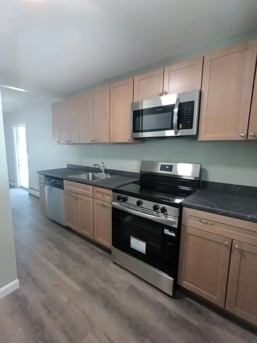 40 Brookside Drive #8, Brattleboro, VT 05301 - #2