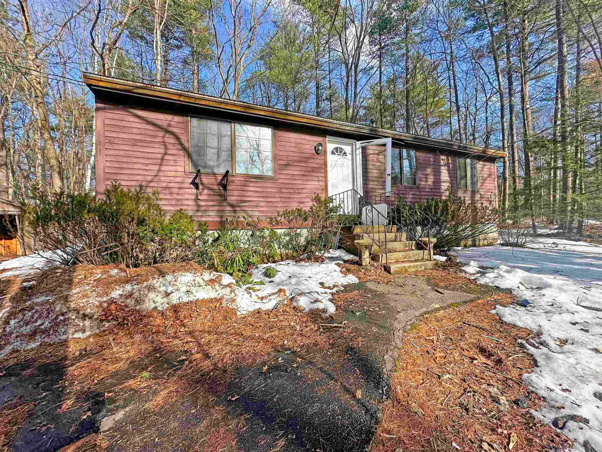 8 Park Street, Allenstown, NH 03275 - #1