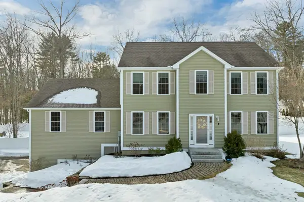 4 Heron Drive, Litchfield, NH 03052
