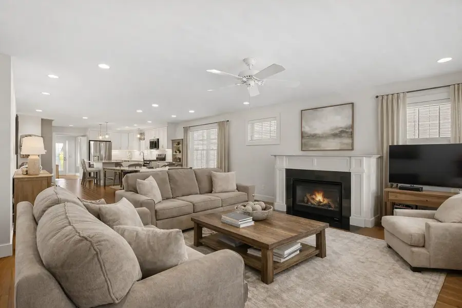 27 MULBERRY Lane, Epping, NH 03042 - #3