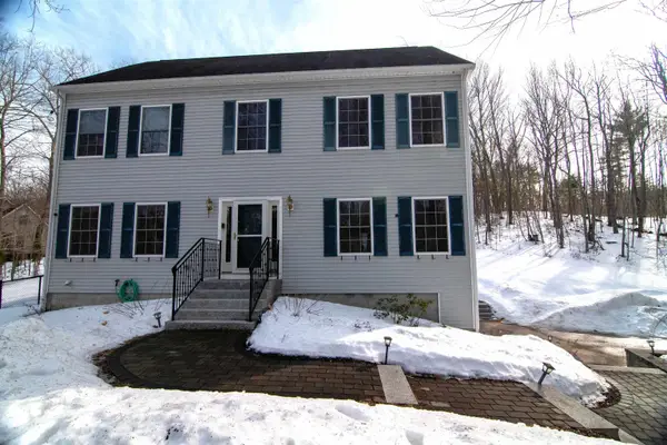 34 Scribner Road, Raymond, NH 03077