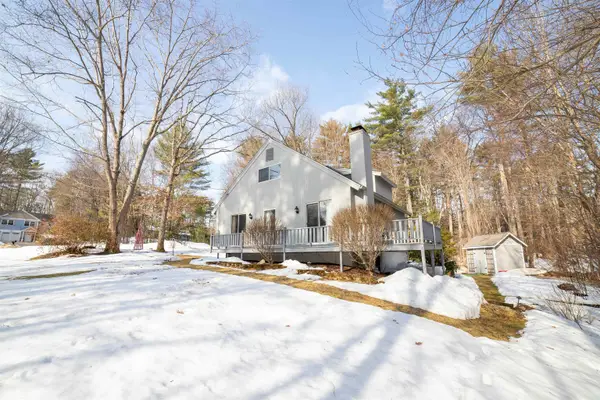 15 Eastman Drive, Derry, NH 03038