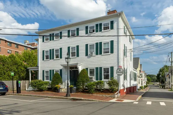 110 Court Street #4, Portsmouth, NH 03801