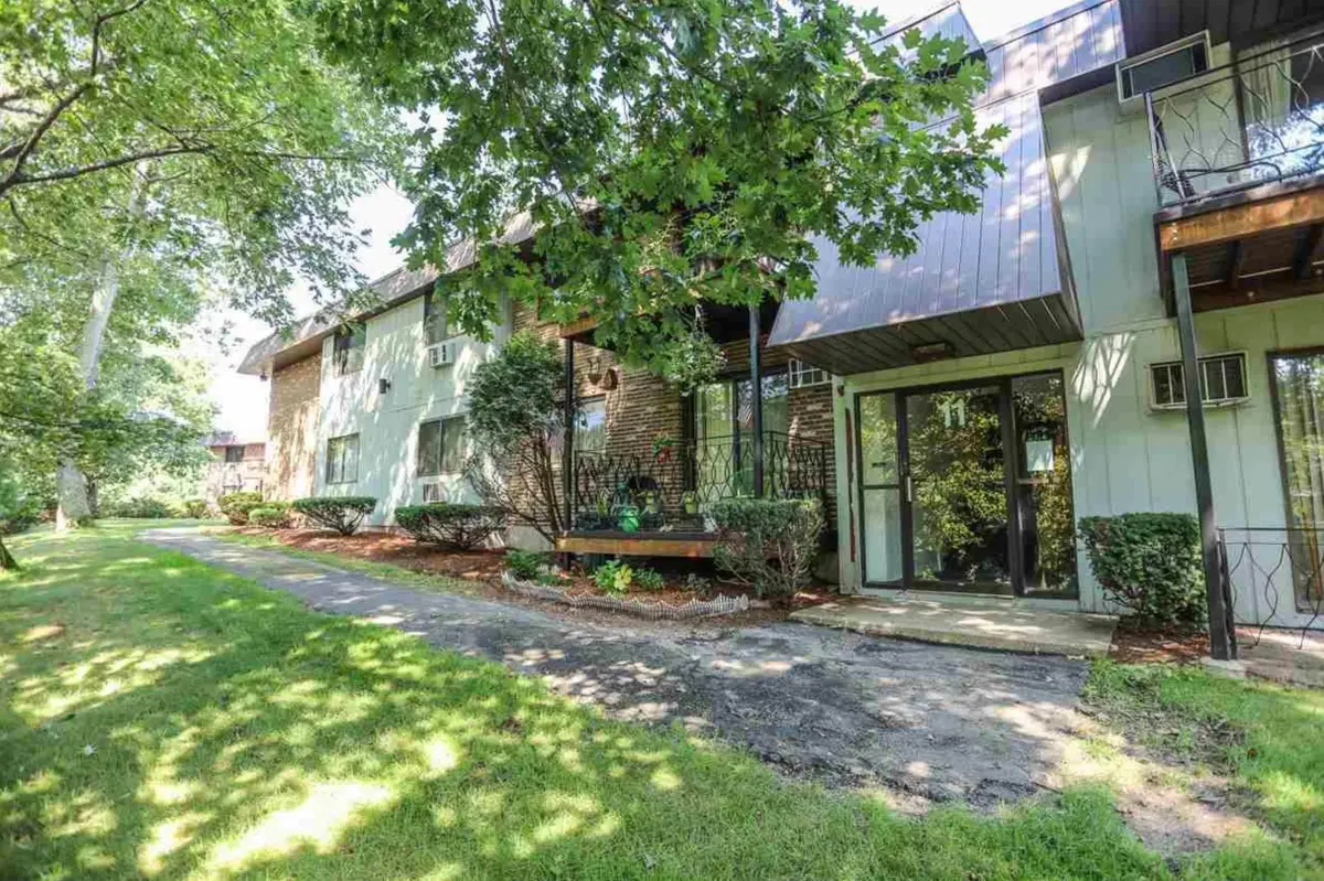 11 Strawberry Bank Road #17, Nashua, NH 03062 - #1