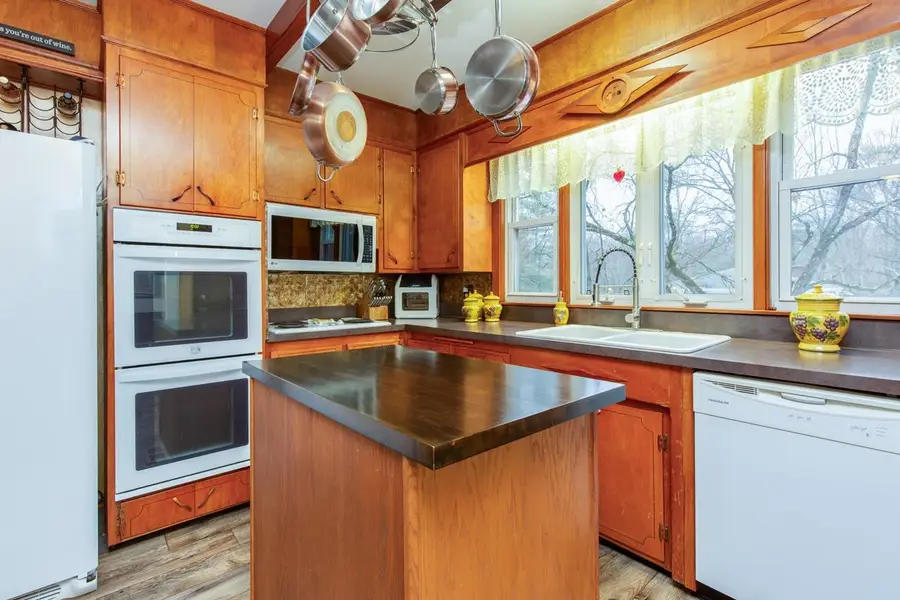 5 Lori Lane, Pelham, NH 03076 - #2