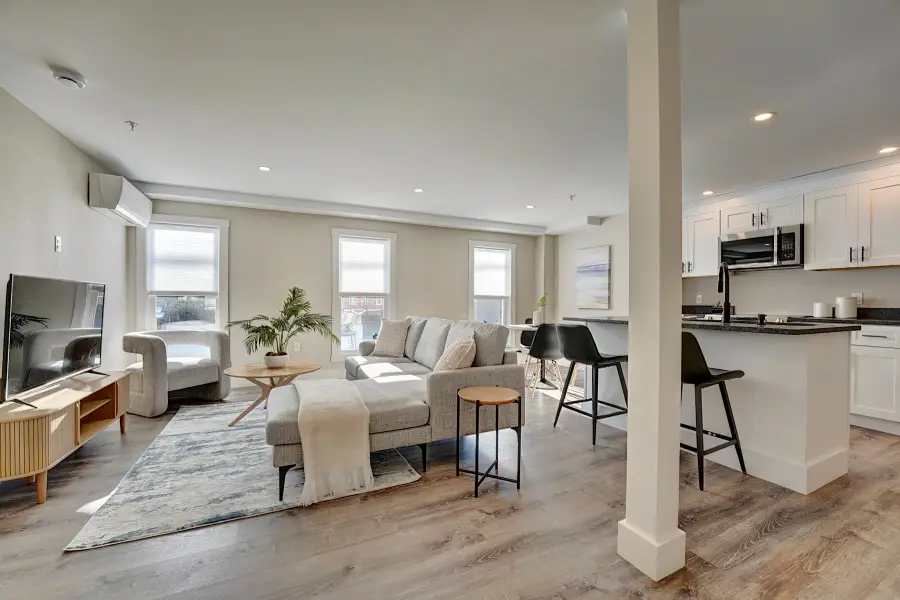 621 Islington Street #B, Portsmouth, NH 03801 - #3