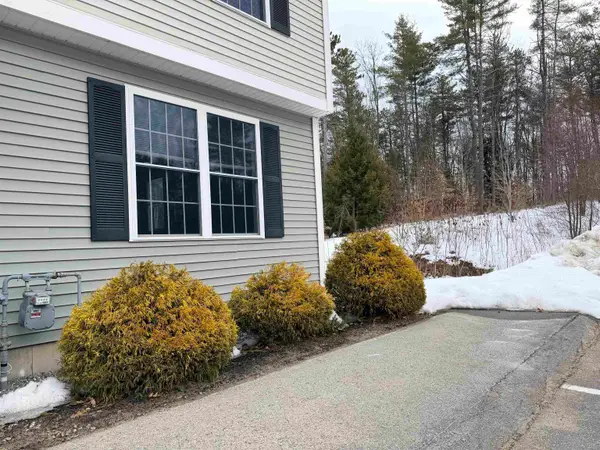 8B Red Oak Way, Boscawen, NH 03303