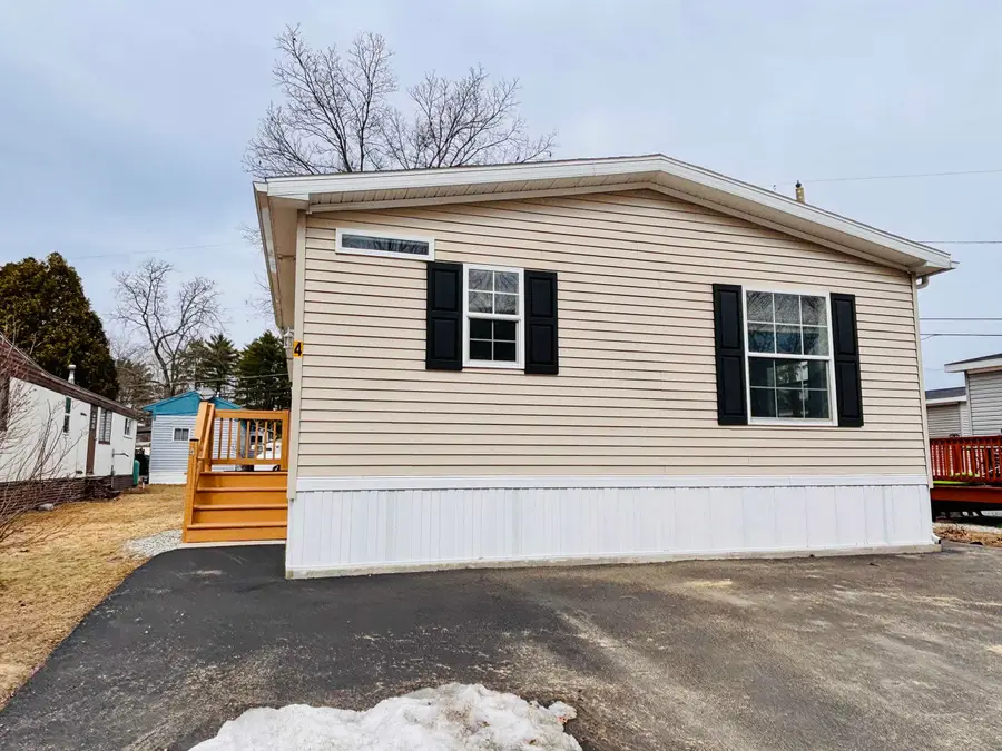 545 Elm Street, Milford, NH 03055 - #2