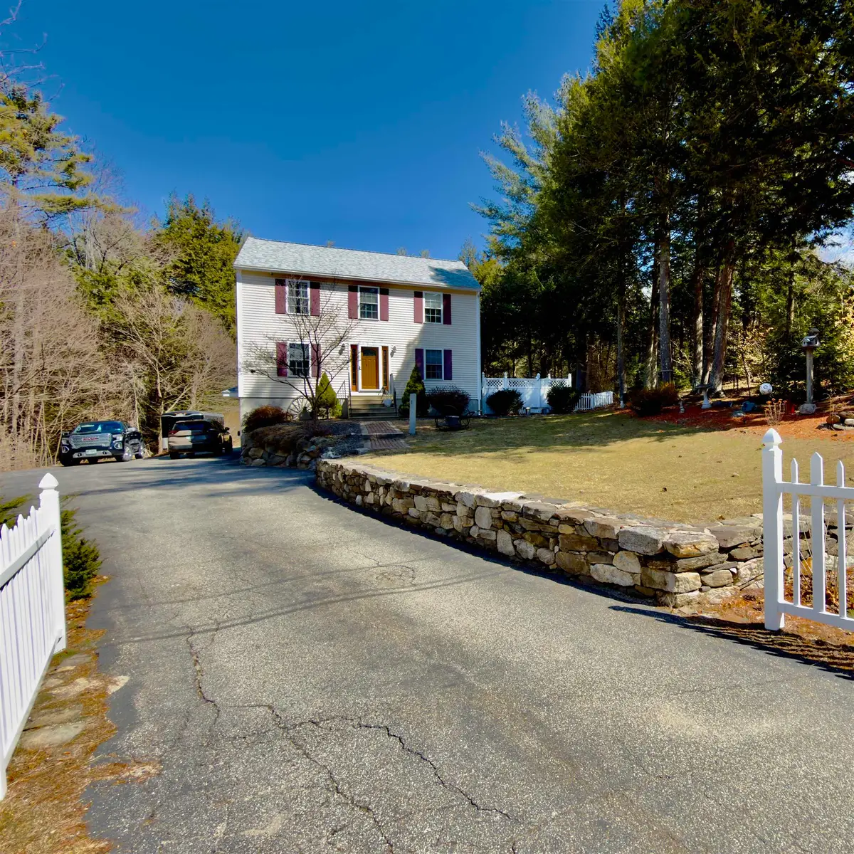 17 Ventura Drive, Raymond, NH 03077 - #1