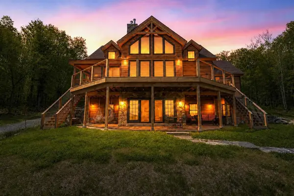 365 Tunnel Stream Road, Benton, NH 03785
