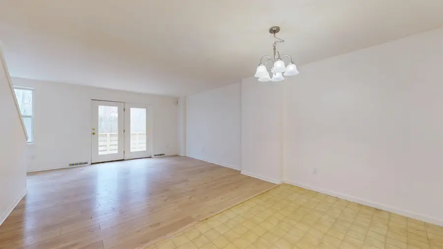 7 Ira Lane, Burlington, VT 05408 - #3