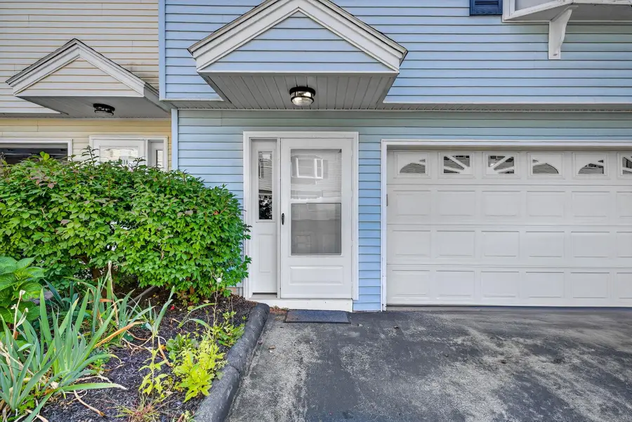 620 Hackett Hill Road, Manchester, NH 03102 - #2