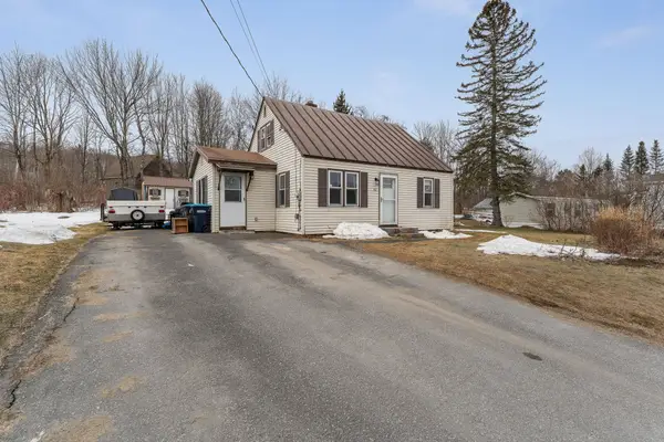 62 Washington Road, Barre Town, VT 05649