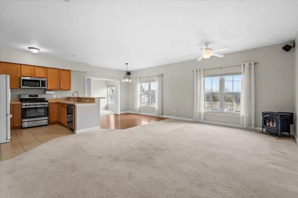 33 Naomis Way #302, Colchester, VT 05446