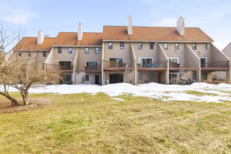 42 Heritage Condo Way #23 D, Woodstock, VT 05091 - #2