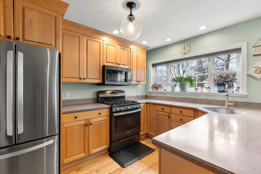 23 Eastman Street, Nashua, NH 03060 - #3