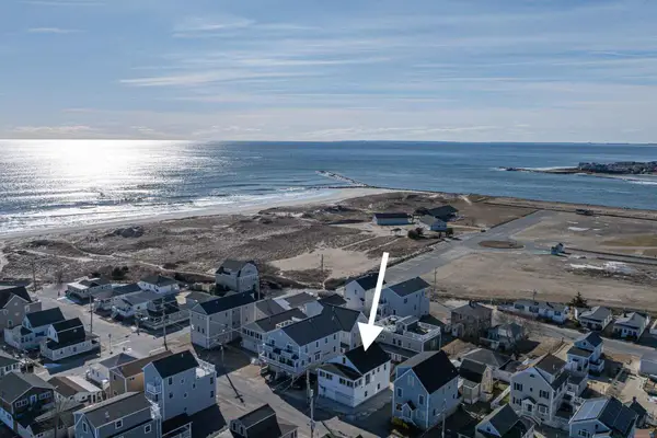 14-16 Dover Avenue, Hampton, NH 03842