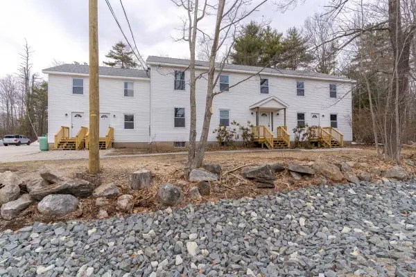 60 Charles Street, Farmington, NH 03835