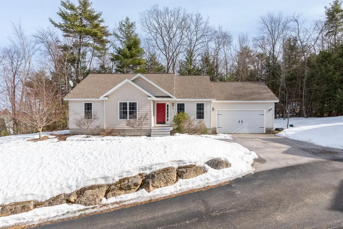39 Sterling Drive, Laconia, NH 03246 - #1