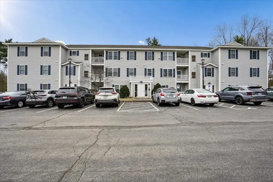 4 Crestview Circle #108, Londonderry, NH 03053 - #2