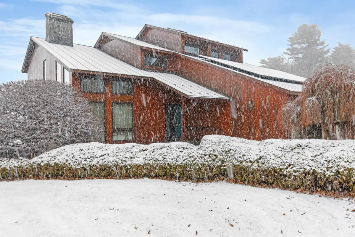 564 South Bay Circle, Colchester, VT 05446 - #1