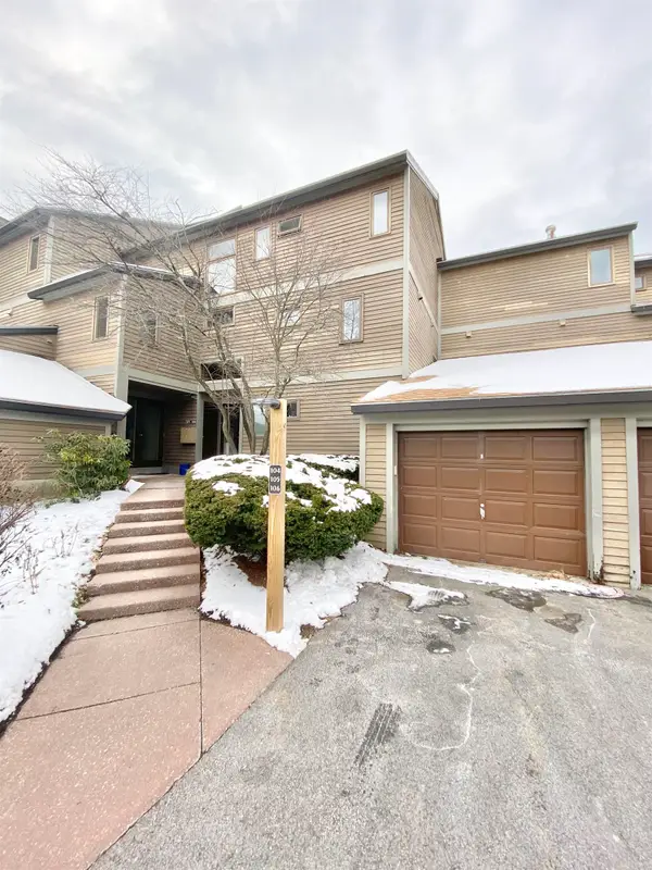 54 East Redrock Drive #104, Burlington, VT 05401