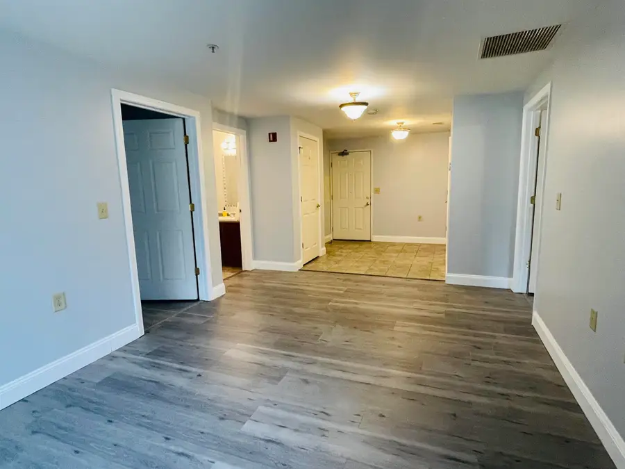 40 Eastern Avenue #104, Manchester, NH 03104 - #3