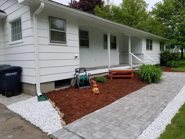 11 Bryant Lane, Enfield, NH 03748