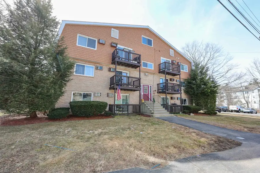 310 Brook Village Road #33, Nashua, NH 03062 - #3