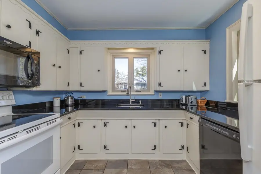 82 Penacook Road, Hopkinton, NH 03229 - #3