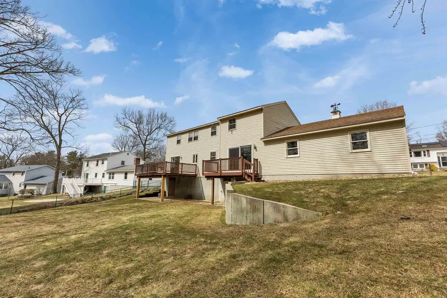 22 Taschereau Boulevard, Nashua, NH 03062 - #3