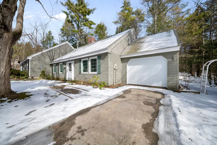 12 Laurel Circle, Wolfeboro, NH 03894 - #2