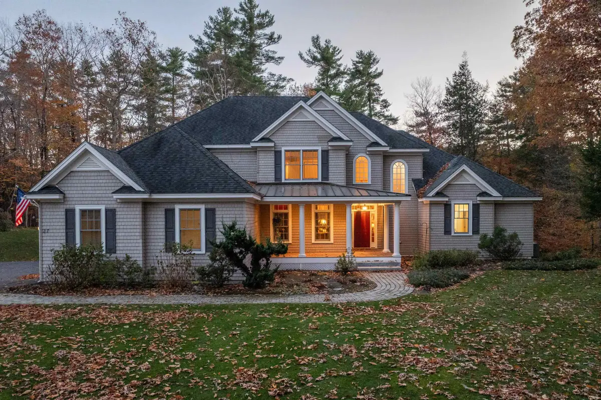 27 Abenaukee Drive, Wolfeboro, NH 03894 - #1