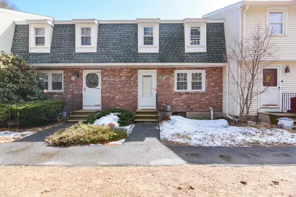 20 Olde Country Village Road, Londonderry, NH 03053