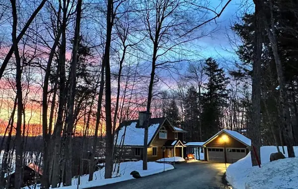 2 Turner Brae, Grantham, NH 03753