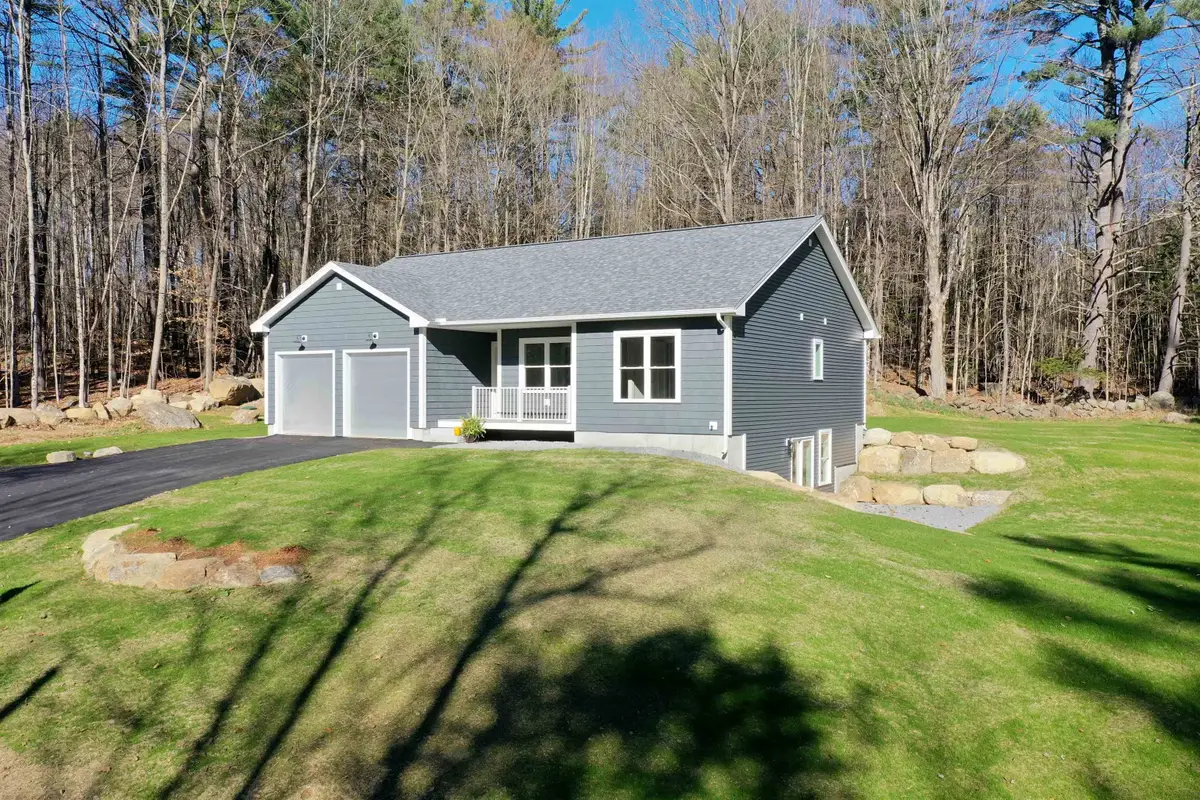 17 Fairgrounds Road, Bradford, NH 03221 - #1